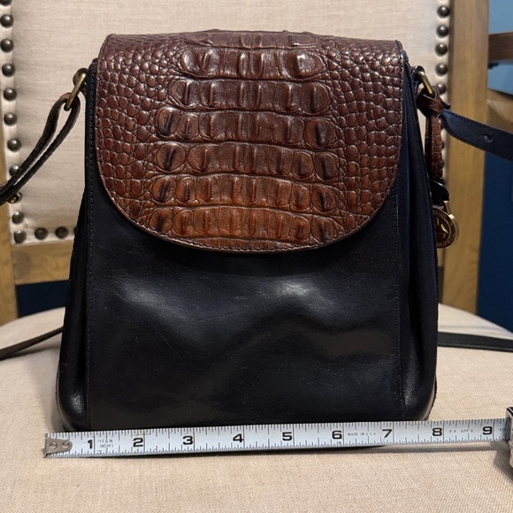Vintage Brahmin Crocodile Embossed Crossbody Bag - Picture 13 of 15